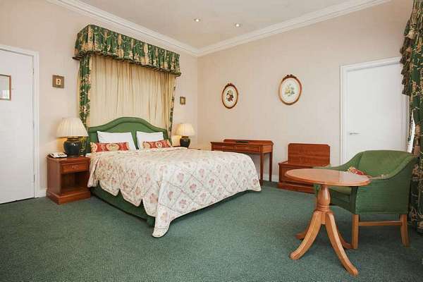 bedroom6